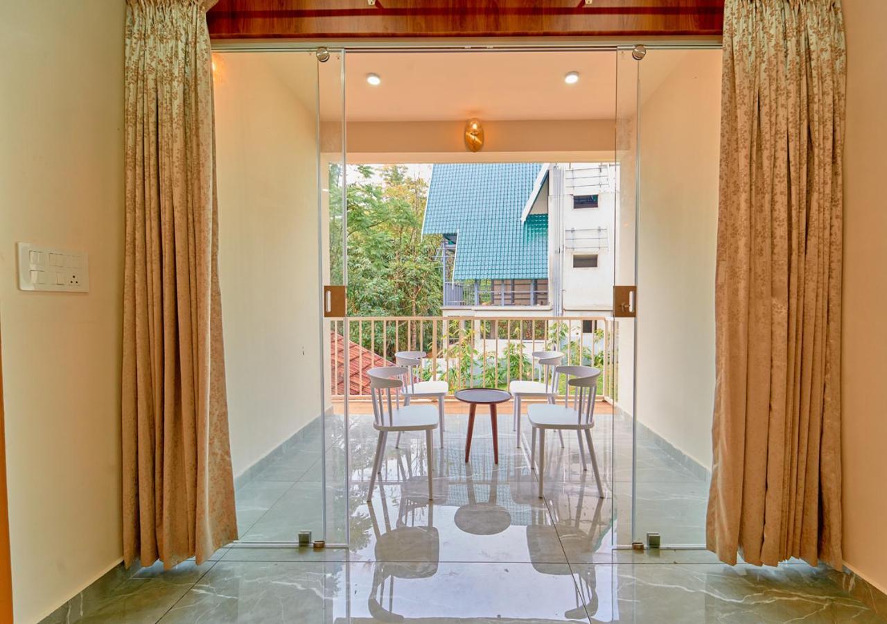 Glen Castle Vagamon Pool Resort By Voye Homes 外观 照片